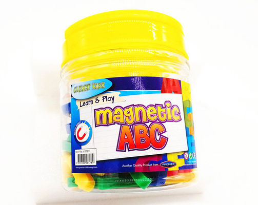 Materia plastica magnetica con la scatola di plastica, colori differenti su ordinazione, misura di numeri e di alfabeti per tutto il bordo della latta