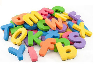 EVA in schiuma colorata Alfabeti e numeri magnetici portatili per bambini Lettere e numeri magnetici