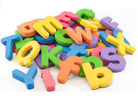 Alfabeti e numeri magnetici portatili, le lettere dei bambini e numeri magnetici