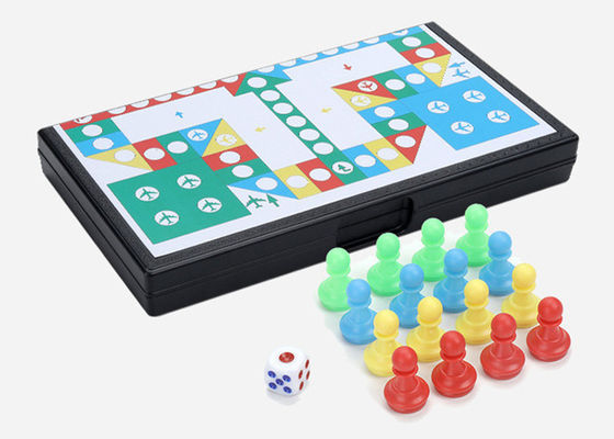 Set di attività magnetica pieghevole portatile gioco da scacchi da viaggio durevole leggero didattico riutilizzabile logo personalizzato pezzi magnetici